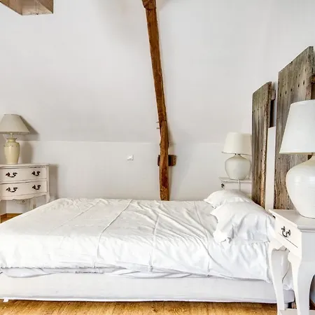 Le Blanc Villa *